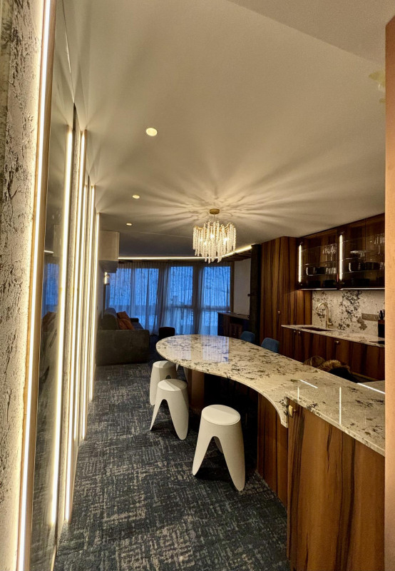 _lv_images__lot_0000000178_02_13077390 _lv_images__lot_0000000178_02_13077390