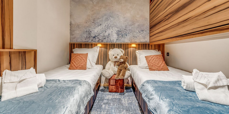 _lv_images__lot_0000000178_08_14028446