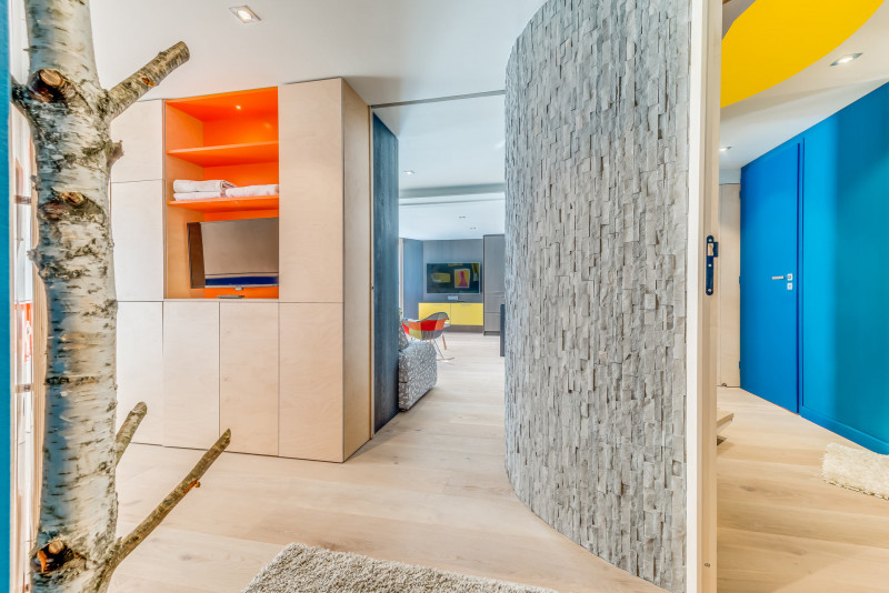 _lv_images__lot_0000000180_03_14037717 _lv_images__lot_0000000180_03_14037717