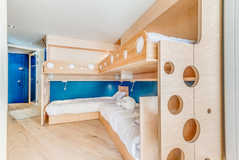 _lv_images__lot_0000000180_11_14037725 _lv_images__lot_0000000180_11_14037725