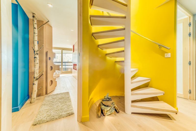 _lv_images__lot_0000000180_16_13773946