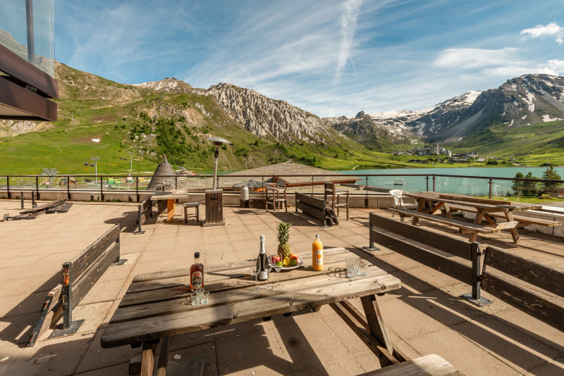 _lv_images__lot_0000000182_16_15384055