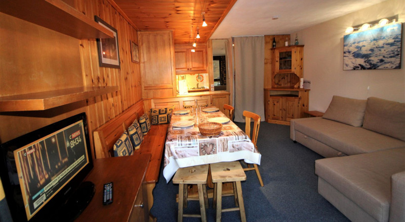 _lv_images__lot_0000000191_08_13266295