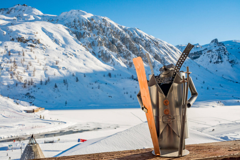 _lv_images__lot_0000000210_16_15384007