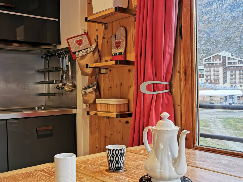 _lv_images__lot_0000000215_04_13773228