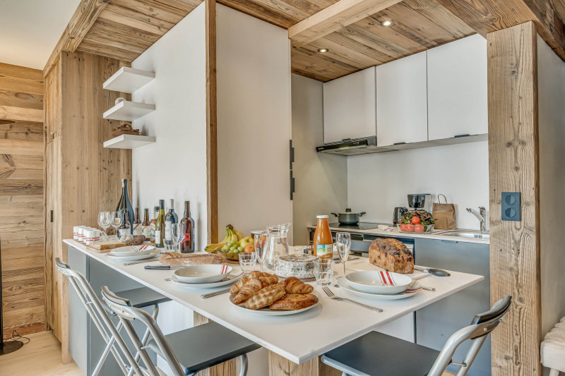 _lv_images__lot_0000000225_05_14369204