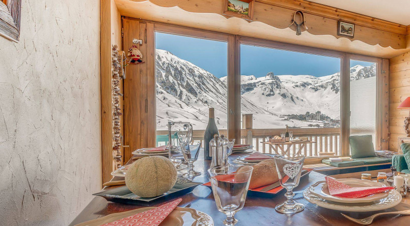 _lv_images__lot_0000000235_08_13832095