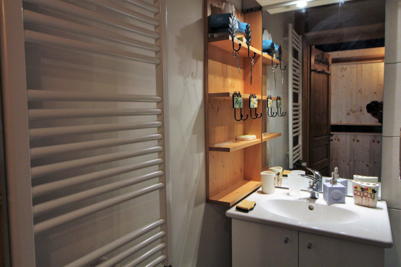 _lv_images__lot_0000000238_10_14370293