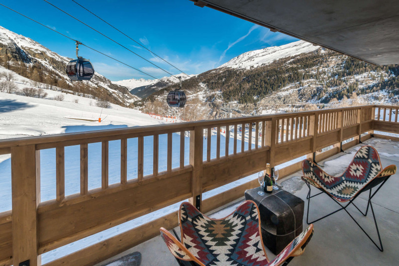 _lv_images__lot_0000000275_01_15477482