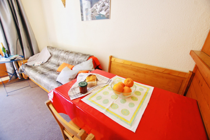 _lv_images__lot_0000000276_11_14020209