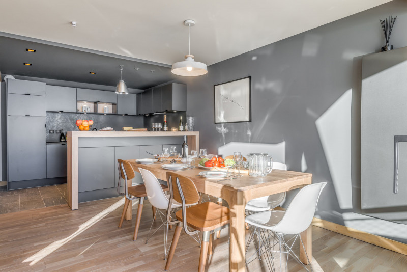 _lv_images__lot_0000000283_05_14414878