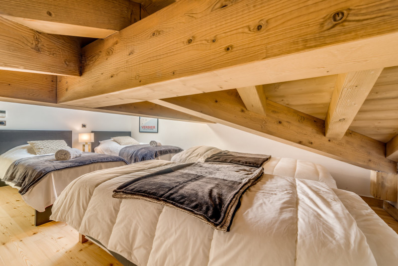 _lv_images__lot_0000000290_12_14452520