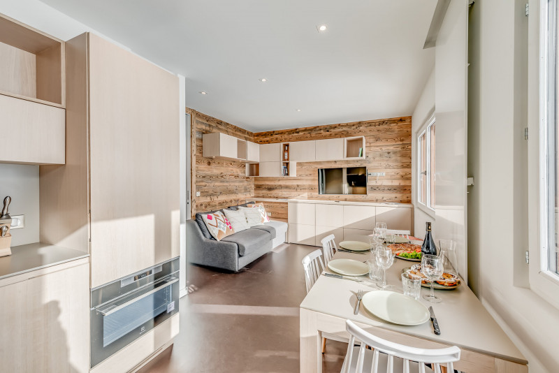 _lv_images__lot_0000000292_10_14038577 _lv_images__lot_0000000292_10_14038577