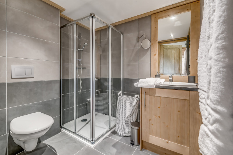 _lv_images__lot_0000000293_05_13451654