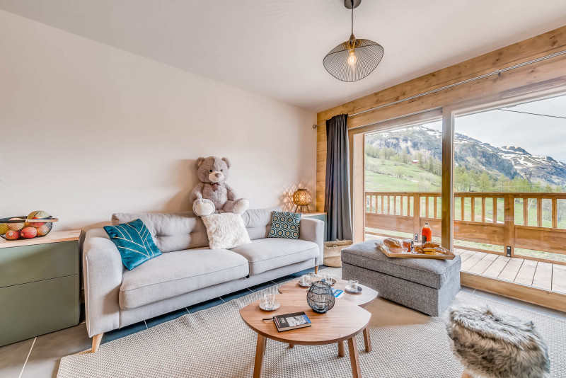 _lv_images__lot_0000000293_14_13451663