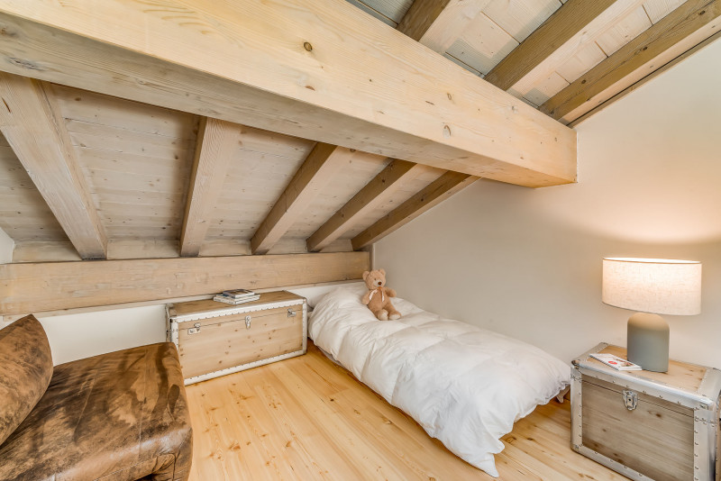 _lv_images__lot_0000000299_10_14278553 _lv_images__lot_0000000299_10_14278553