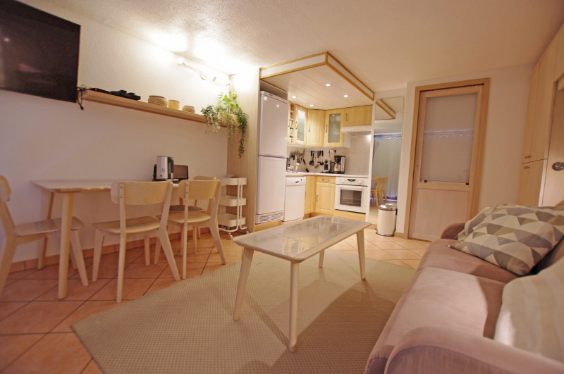 _lv_images__lot_0000000304_15_13153208 _lv_images__lot_0000000304_15_13153208