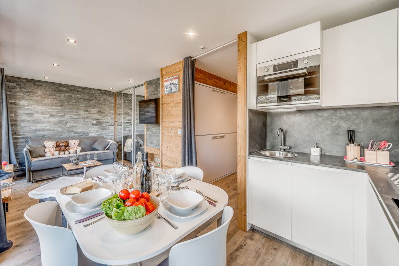 _lv_images__lot_0000000311_01_13190439