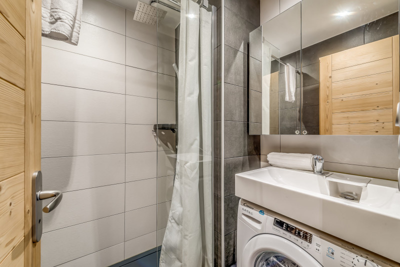 _lv_images__lot_0000000311_08_14278831