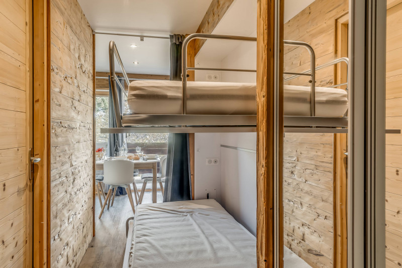 _lv_images__lot_0000000311_11_13499115