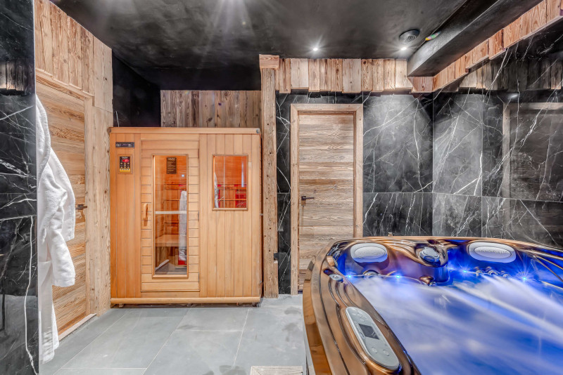 _lv_images__lot_0000000324_16_14358393