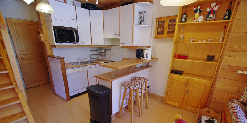 _lv_images__lot_0000000350_15_13171869 _lv_images__lot_0000000350_15_13171869