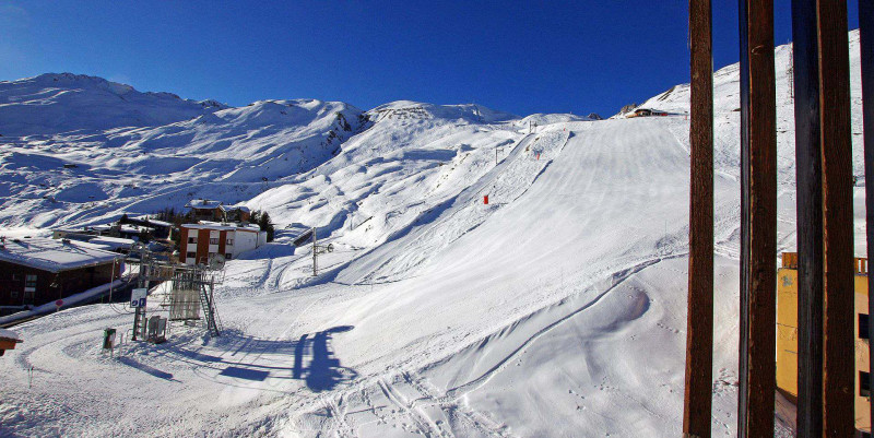 _lv_images__lot_0000000358_16_14379150