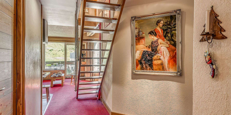 _lv_images__lot_0000000369_03_13189885 _lv_images__lot_0000000369_03_13189885