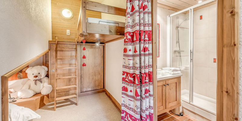 _lv_images__lot_0000000369_06_13189888 _lv_images__lot_0000000369_06_13189888