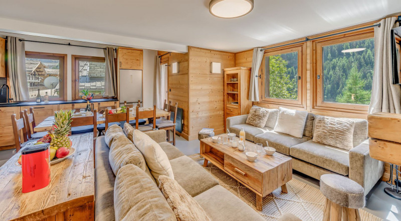 _lv_images__lot_0000000374_03_14019536