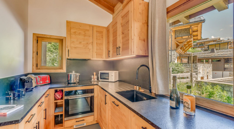 _lv_images__lot_0000000374_06_13152995 _lv_images__lot_0000000374_06_13152995