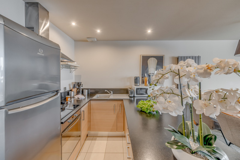 _lv_images__lot_0000000376_07_14056928