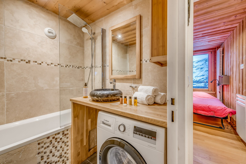 _lv_images__lot_0000000384_12_14321003 _lv_images__lot_0000000384_12_14321003