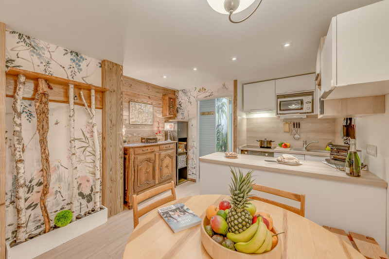 _lv_images__lot_0000000404_06_14106291 _lv_images__lot_0000000404_06_14106291