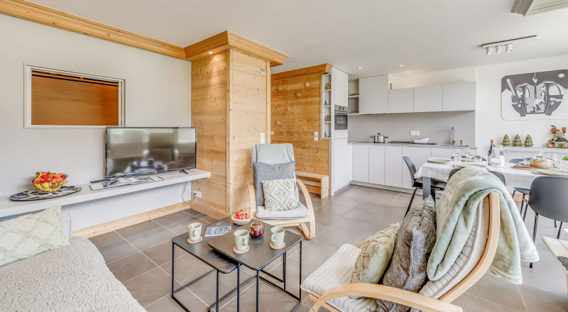 _lv_images__lot_0000000407_05_14028595