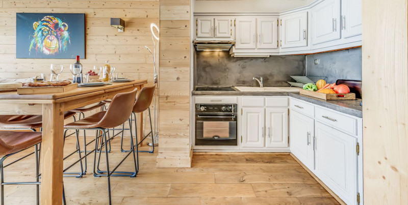 _lv_images__lot_0000000414_03_13584134