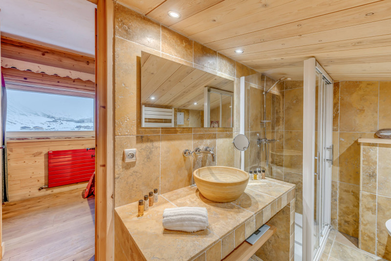 _lv_images__lot_0000000414_11_14368954