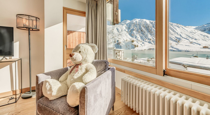 _lv_images__lot_0000000438_10_13933083