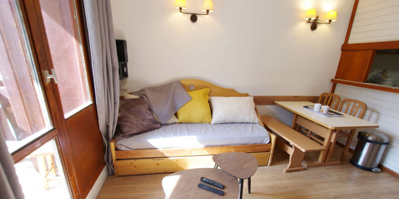 _lv_images__lot_0000000444_01_14029902 _lv_images__lot_0000000444_01_14029902