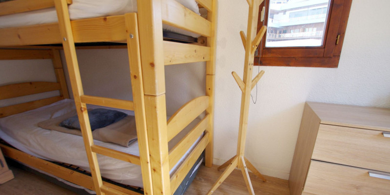 _lv_images__lot_0000000444_09_13078717