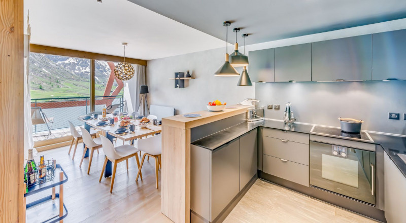 _lv_images__lot_0000000458_06_14028204