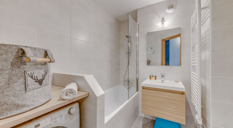 _lv_images__lot_0000000471_14_13546673