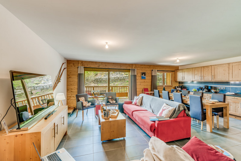 _lv_images__lot_0000000484_01_14220242 _lv_images__lot_0000000484_01_14220242