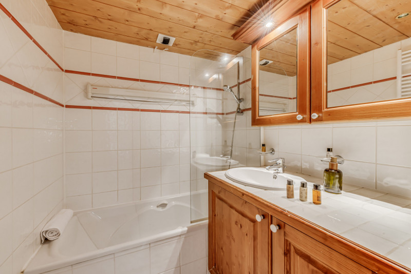 _lv_images__lot_0000000502_14_13077698 _lv_images__lot_0000000502_14_13077698