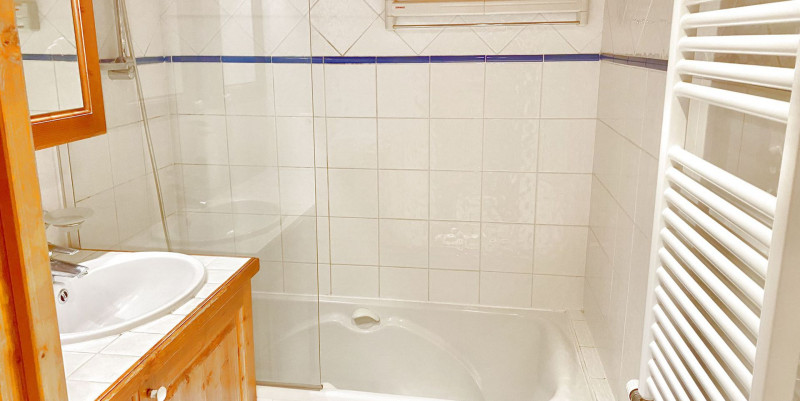 _lv_images__lot_0000000515_09_14462681