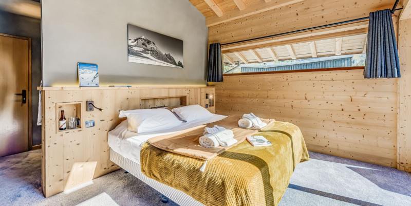 _lv_images__lot_0000000518_11_13264251