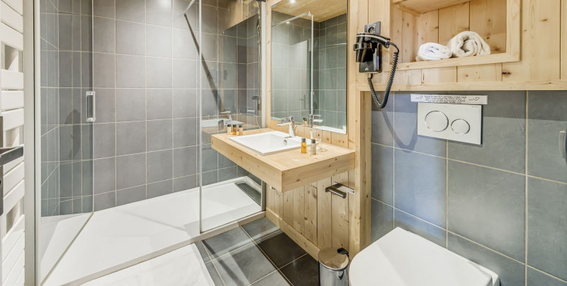 _lv_images__lot_0000000518_16_13735426 _lv_images__lot_0000000518_16_13735426