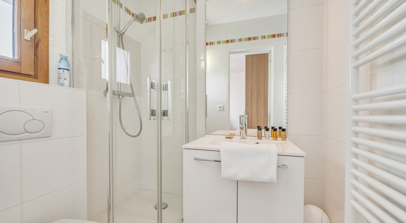 _lv_images__lot_0000000525_09_14037659 _lv_images__lot_0000000525_09_14037659