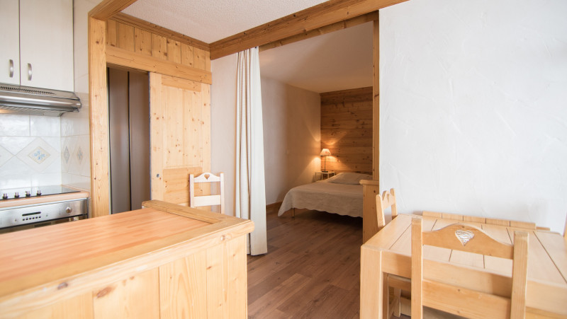 _lv_images__lot_0000010202_08_14023438 _lv_images__lot_0000010202_08_14023438