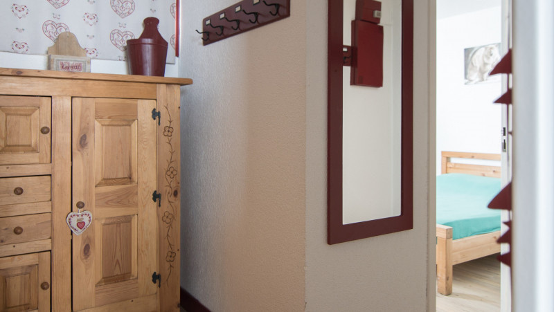 _lv_images__lot_0000010501_09_14043140